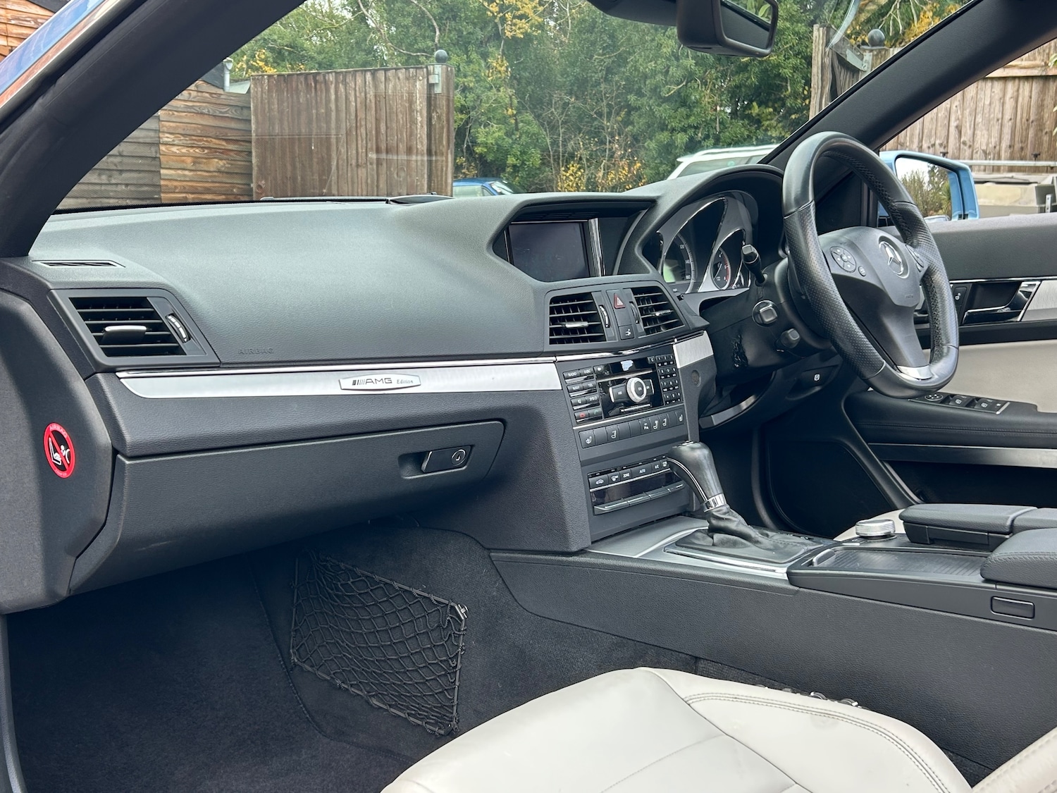 Used Mercedes-Benz E Class 2010 for sale - 77137835: Photo 38