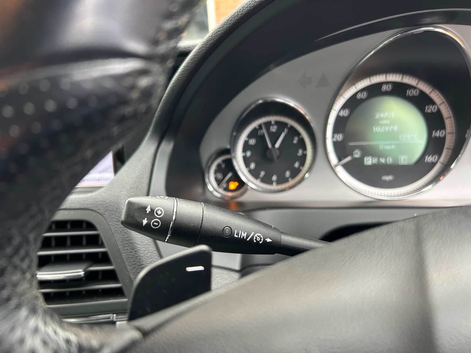 Used Mercedes-Benz E Class 2010 for sale - 77137835: Photo 46