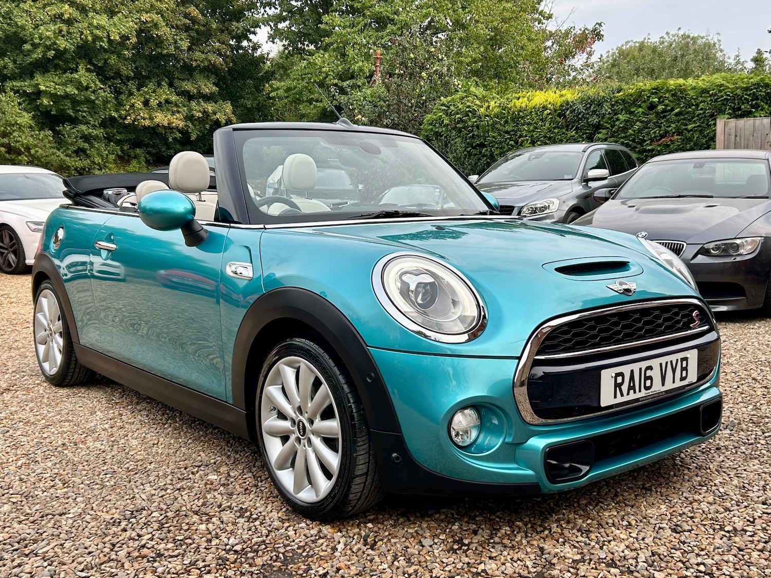Used MINI Convertible 2016 for sale - 76490901: Photo 14