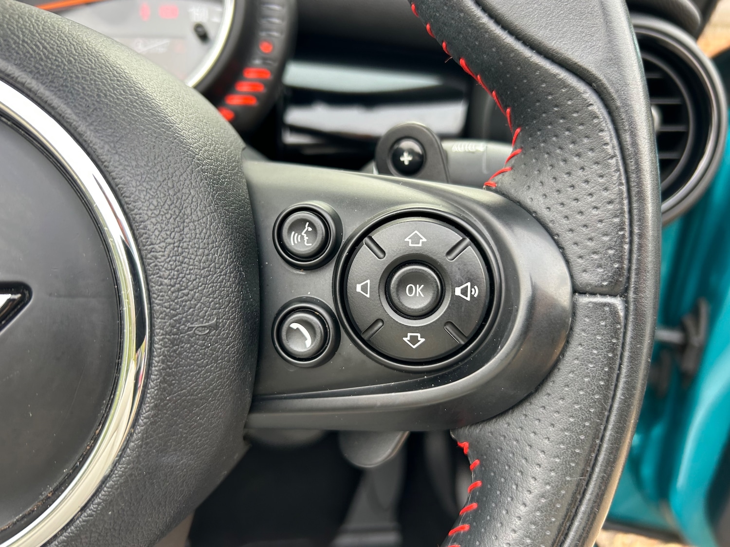 Used MINI Convertible 2016 for sale - 76490901: Photo 38