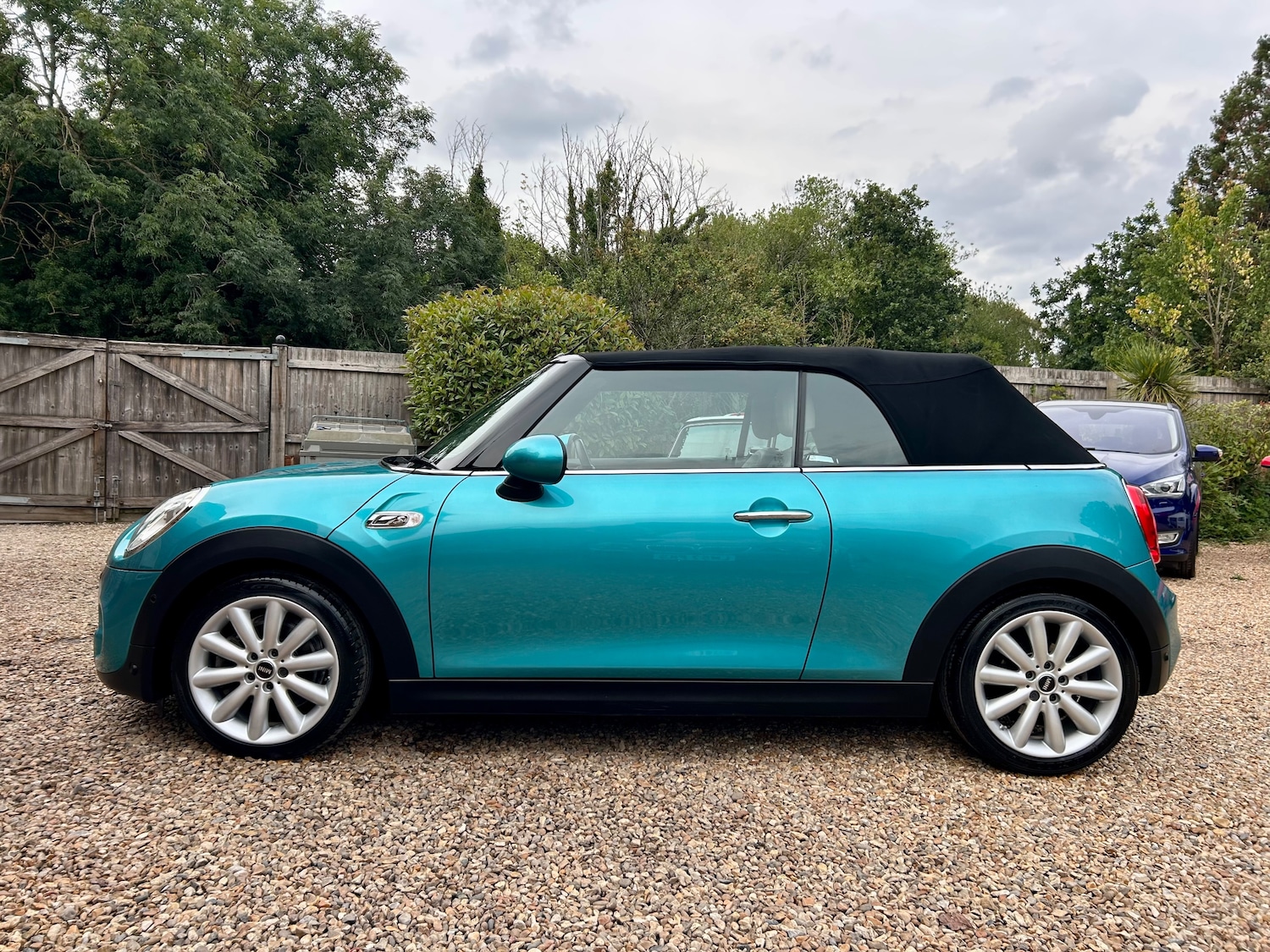 Used MINI Convertible 2016 for sale - 76490901: Photo 9