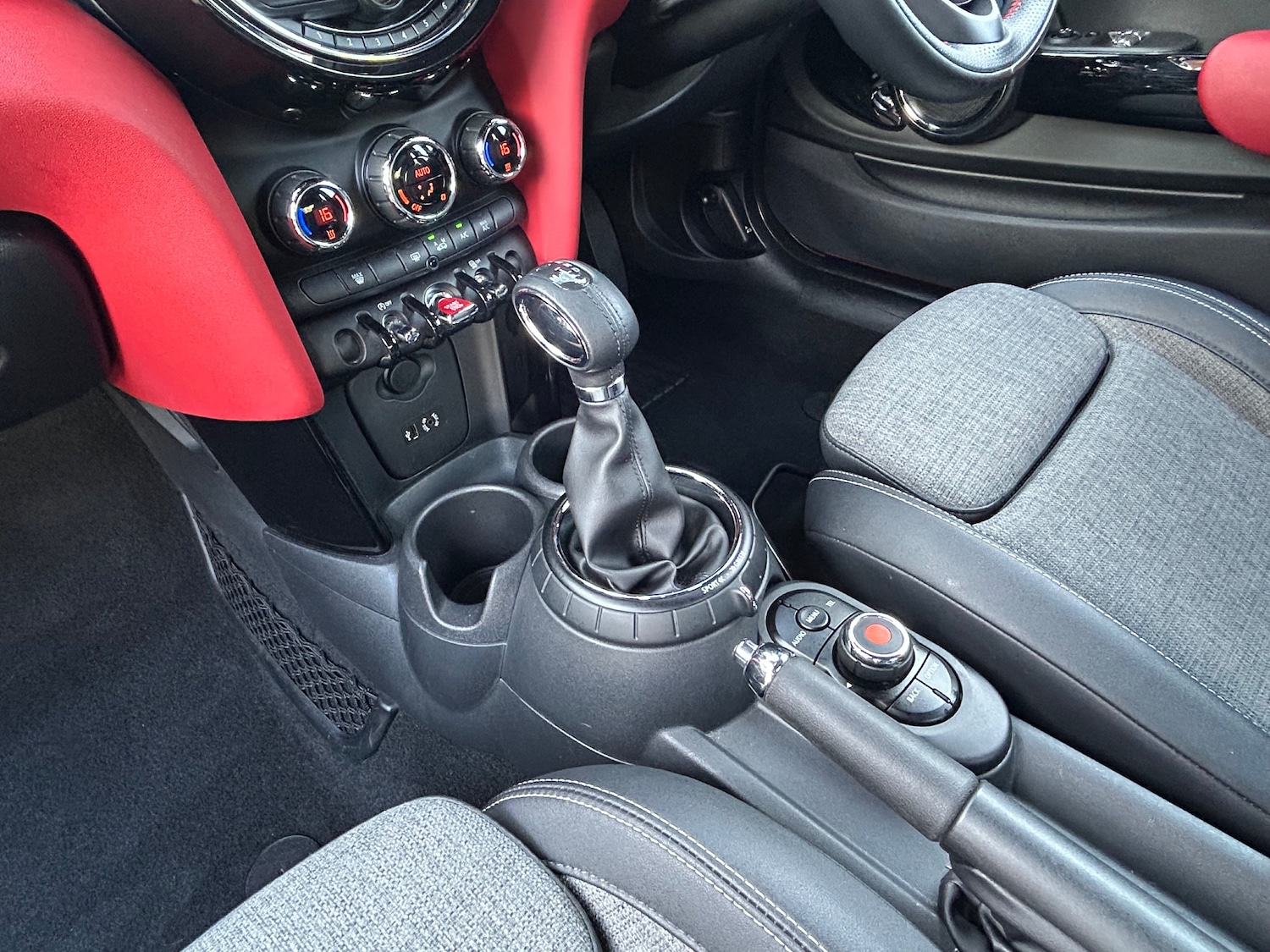 Used MINI Cooper 2014 for sale - 77137839: Photo 29