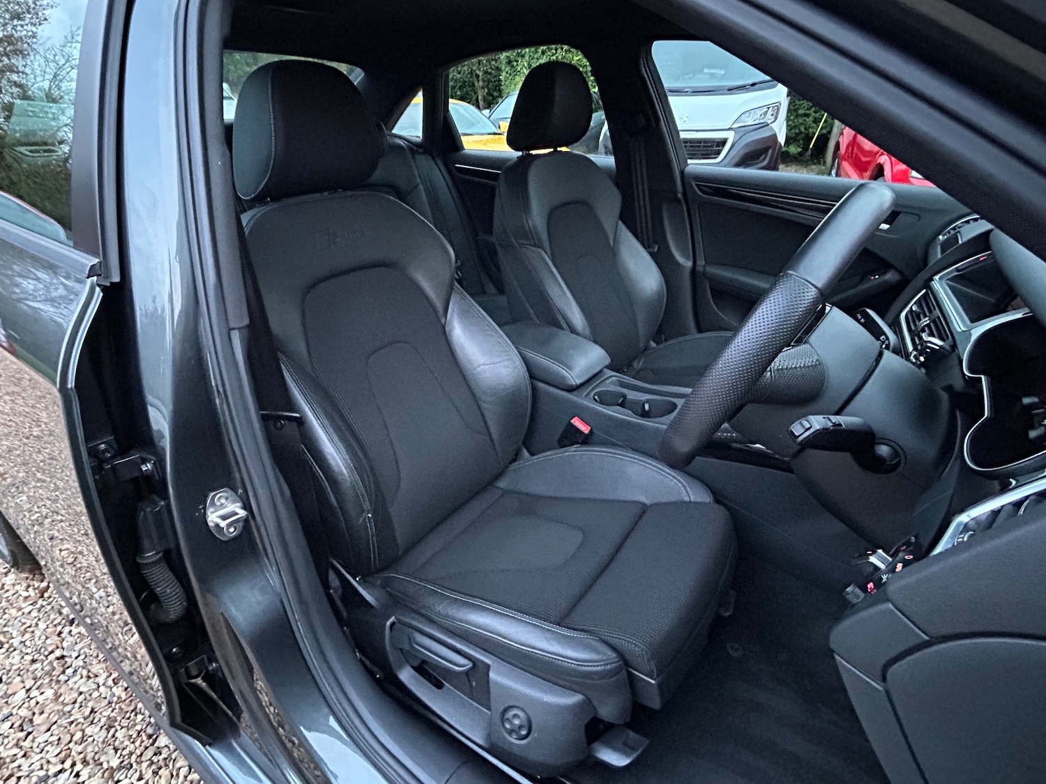 Used Audi A4 2013 for sale - 76490920: Photo 22