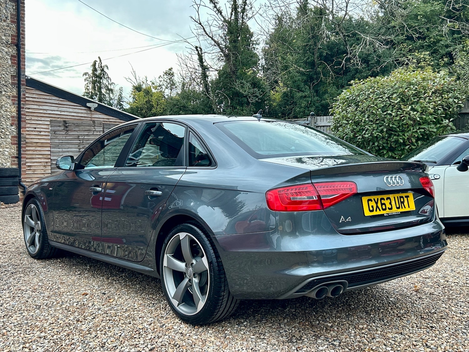 Used Audi A4 2013 for sale - 76490920: Photo 3