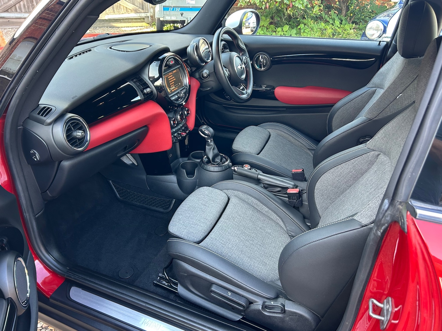 Used MINI Hatch 2014 for sale - 76490905: Photo 28