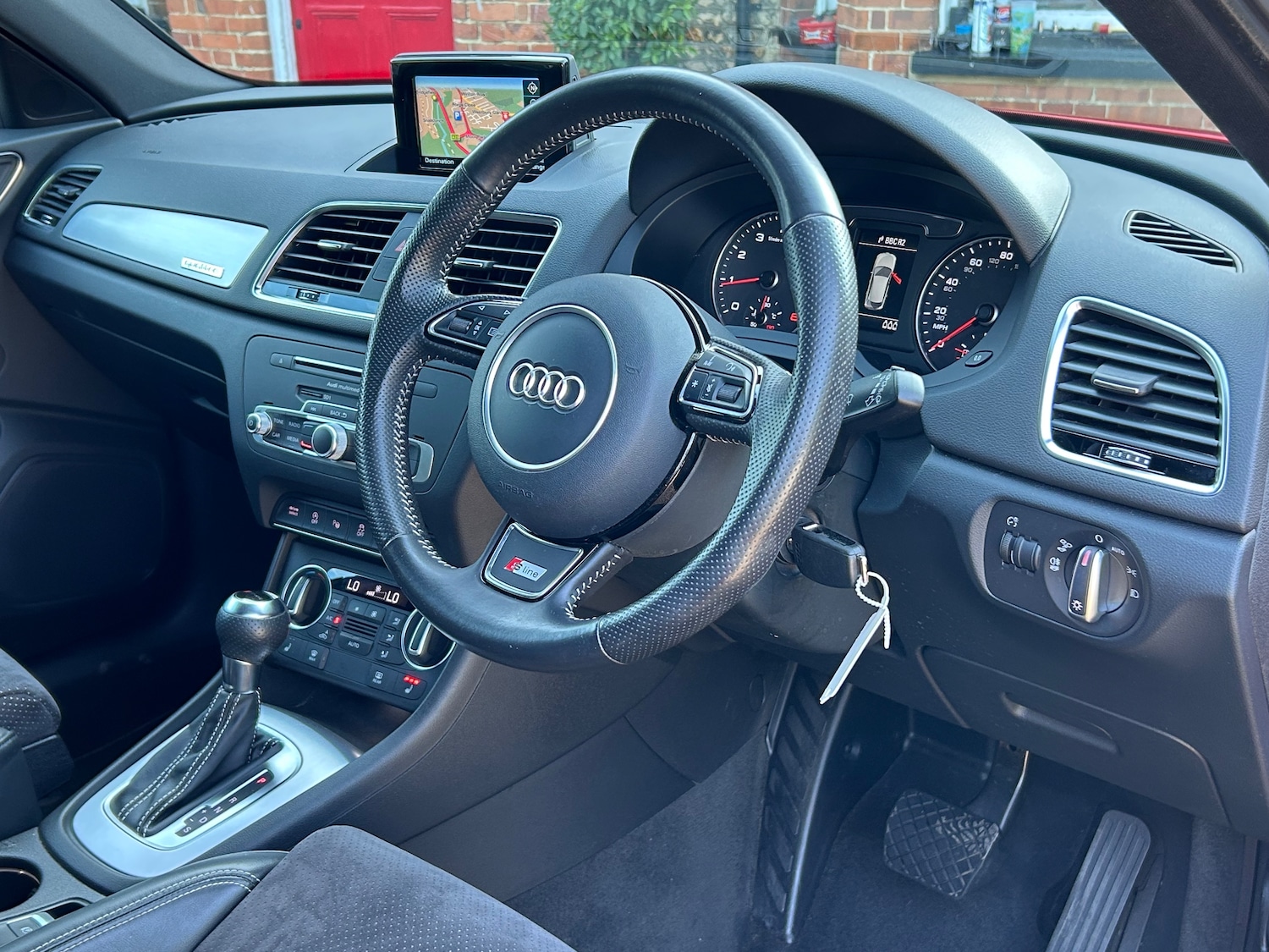 Used Audi Q3 2016 for sale - 76490916: Photo 19