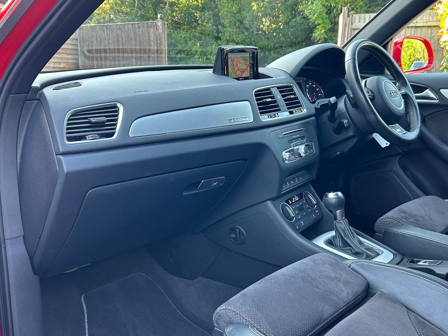 Used Audi Q3 2016 for sale - 76490916: Photo 35