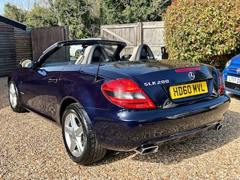 Used Mercedes-Benz SLK 2010 for sale - 77775304: Photo