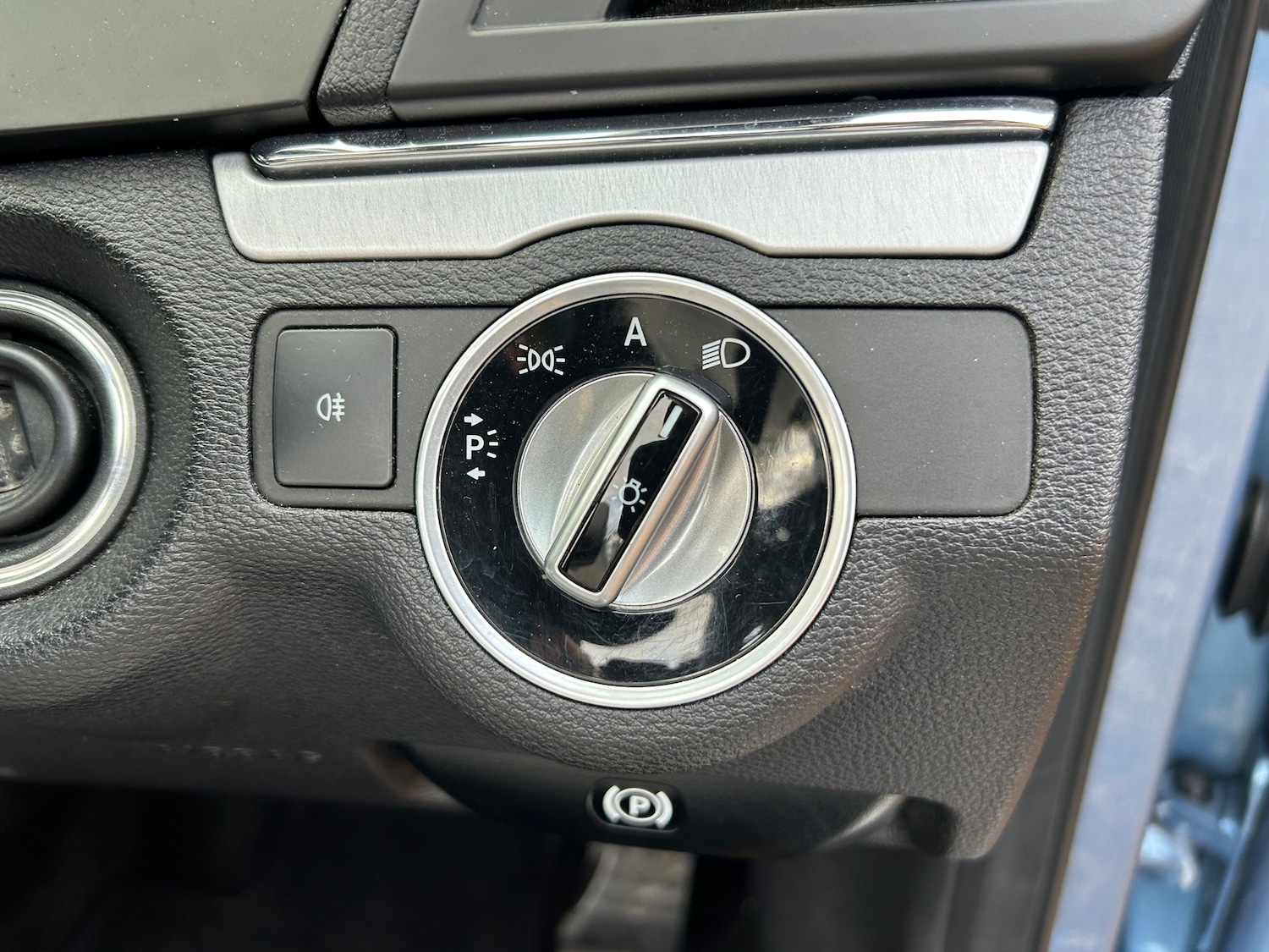 Used Mercedes-Benz E Class 2010 for sale - 76842325: Photo 31