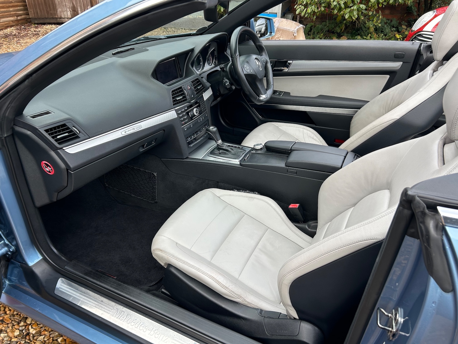 Used Mercedes-Benz E Class 2010 for sale - 76842325: Photo 36