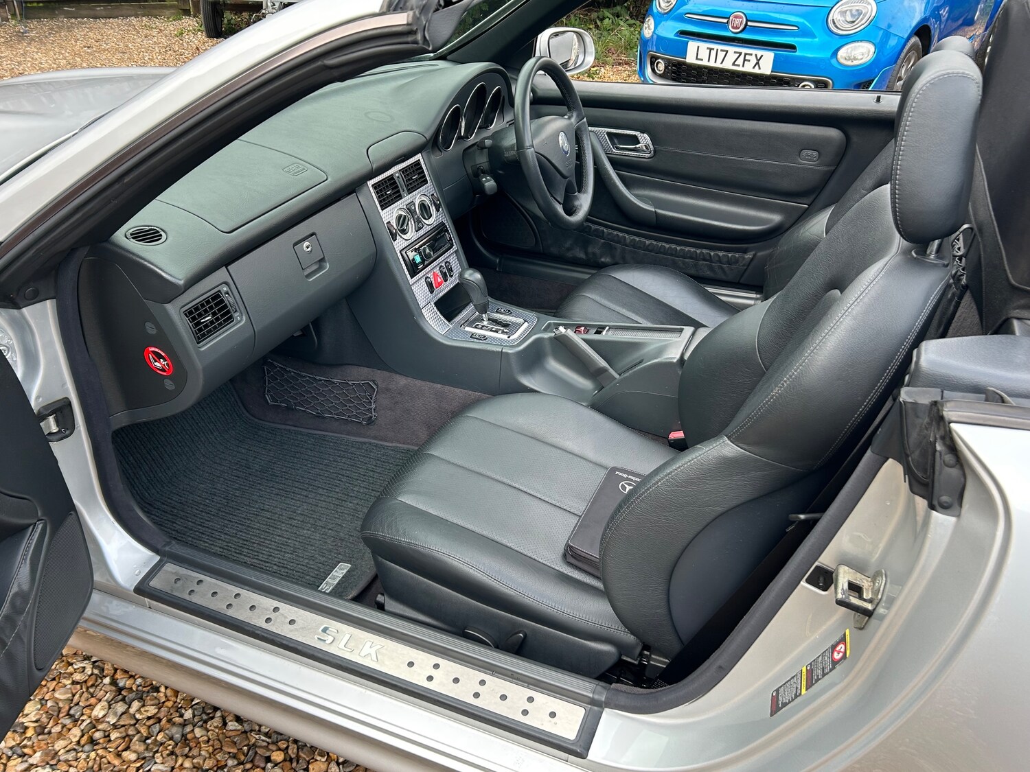 Used Mercedes-Benz SLK 2003 for sale - 77539927: Photo 31