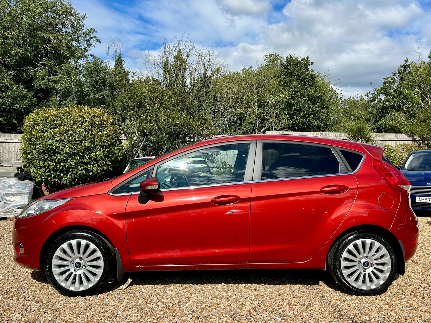 Used Ford Fiesta 2009 for sale - 76490902: Photo 2