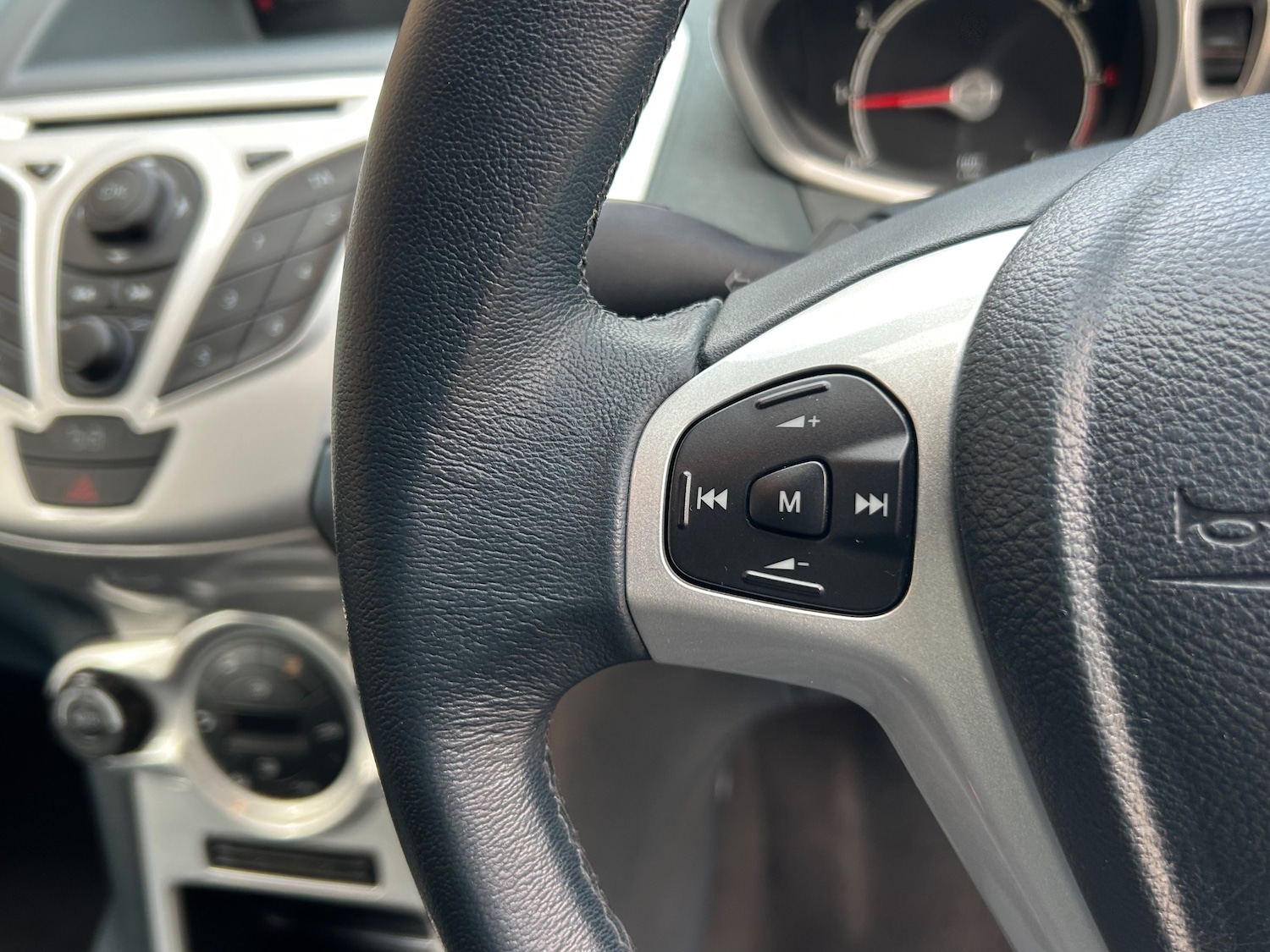 Used Ford Fiesta 2009 for sale - 76490902: Photo 21