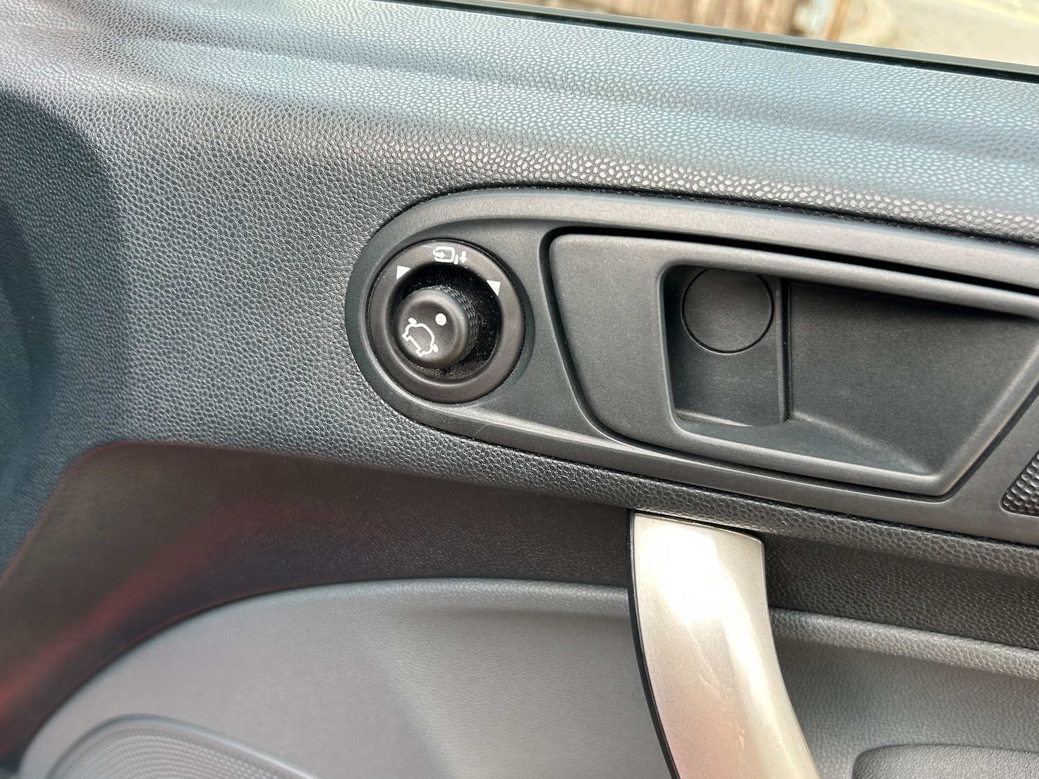 Used Ford Fiesta 2009 for sale - 76490902: Photo 25