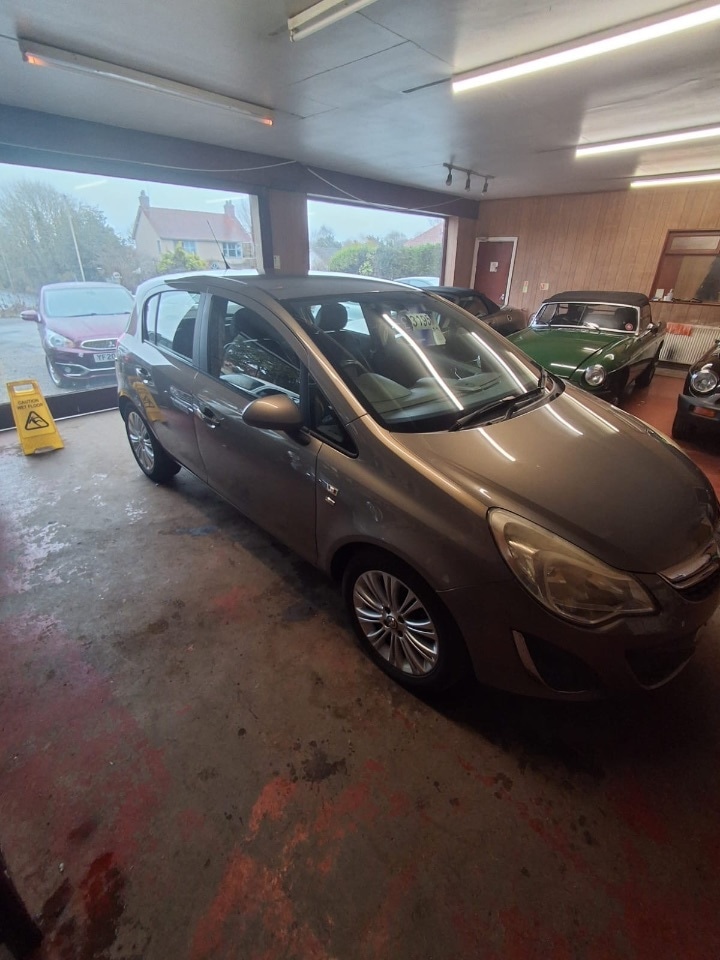 Used Vauxhall Corsa 2012 for sale - 77607945: Photo 6