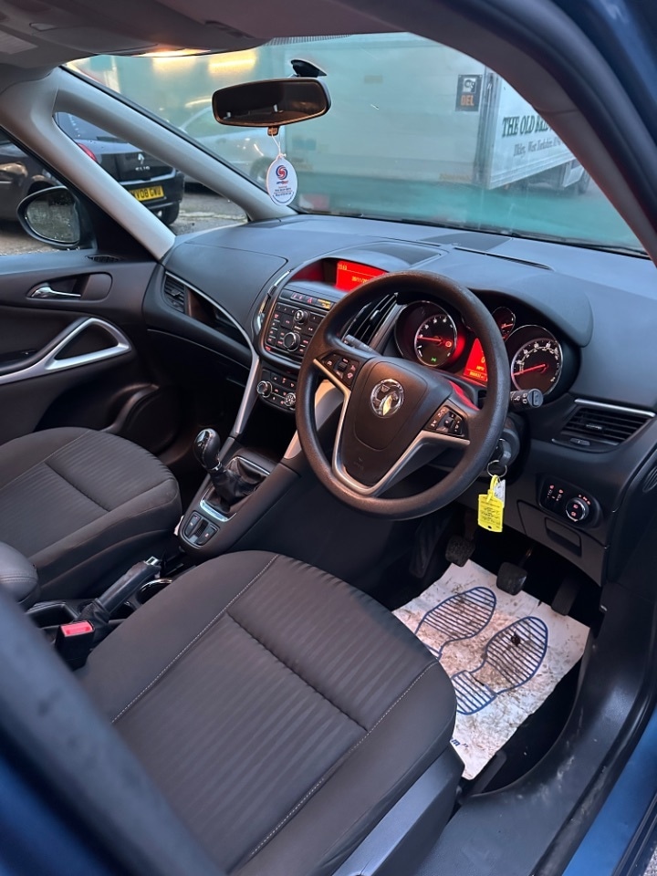 Used Vauxhall Zafira 2014 for sale - 76664987: Photo 2