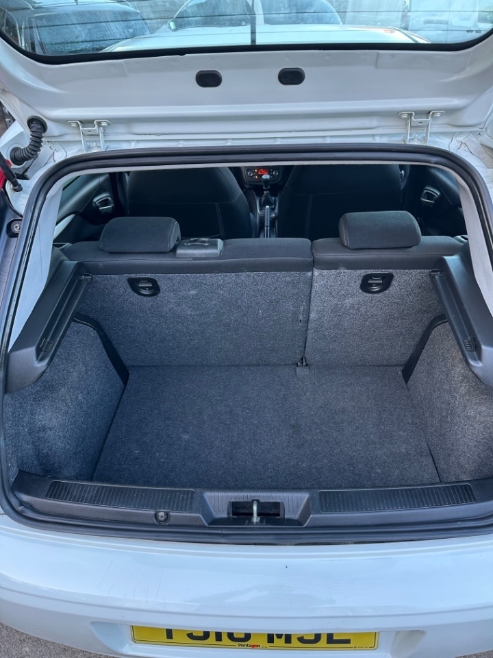 Used Fiat Punto 2016 for sale - 77733530: Photo 8