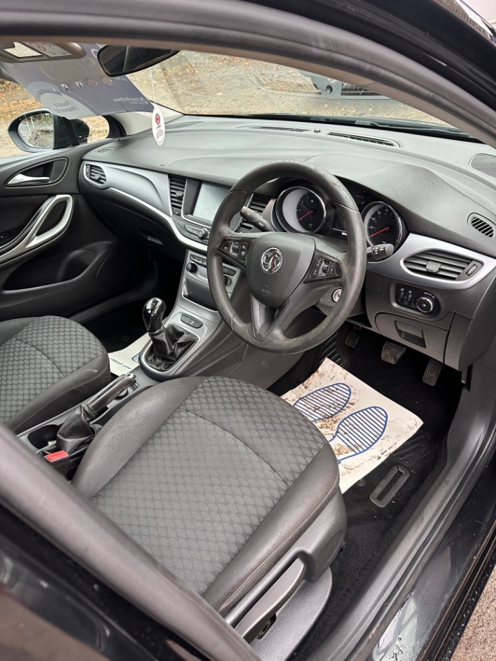 Used Vauxhall Astra 2017 for sale - 76558350: Photo 3