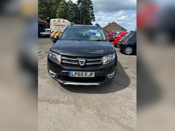 Used Dacia Sandero Stepway 2015 for sale - 78942779: Photo