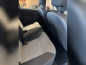 Used Dacia Duster 2015 for sale - 79444901: Photo