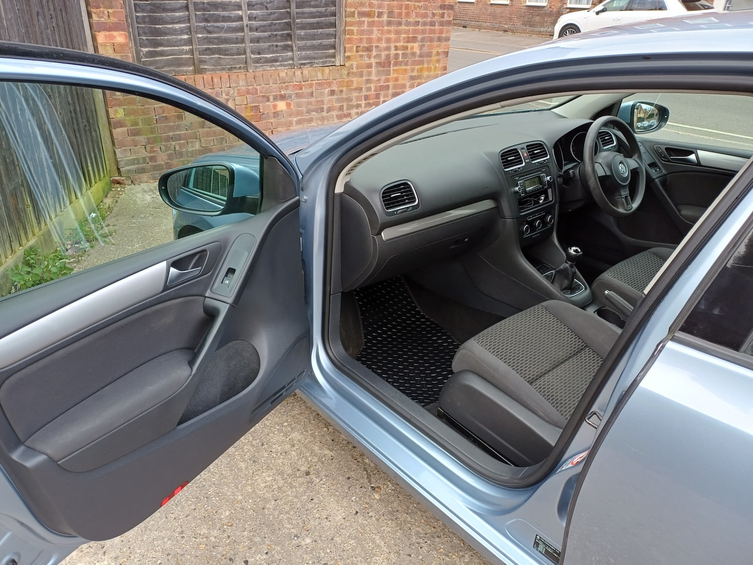 Used Volkswagen Golf 2011 for sale - 78031488: Photo 27