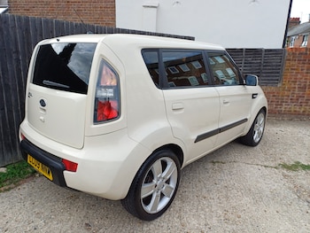 Used Kia Soul 2009 for sale - 75640990: Photo