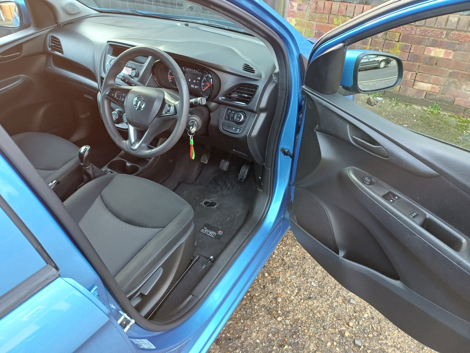 Used Vauxhall Viva 2016 for sale - 76947136: Photo 13