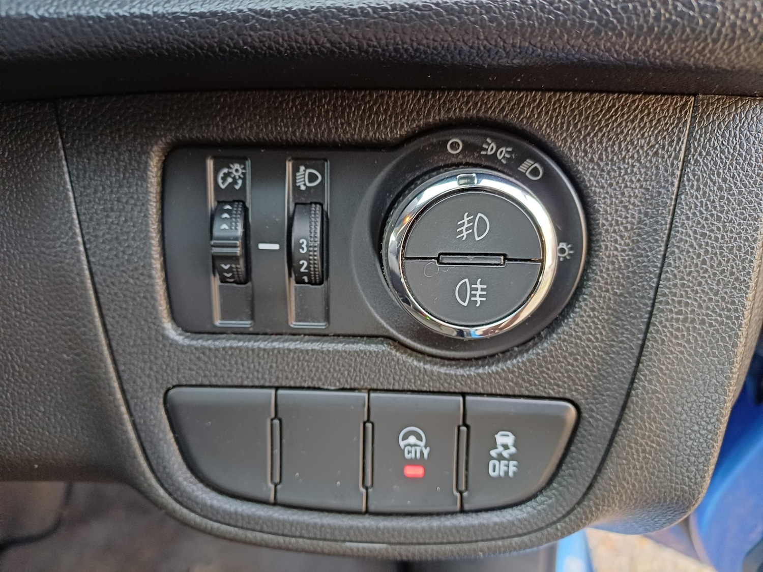 Used Vauxhall Viva 2016 for sale - 76947136: Photo 19