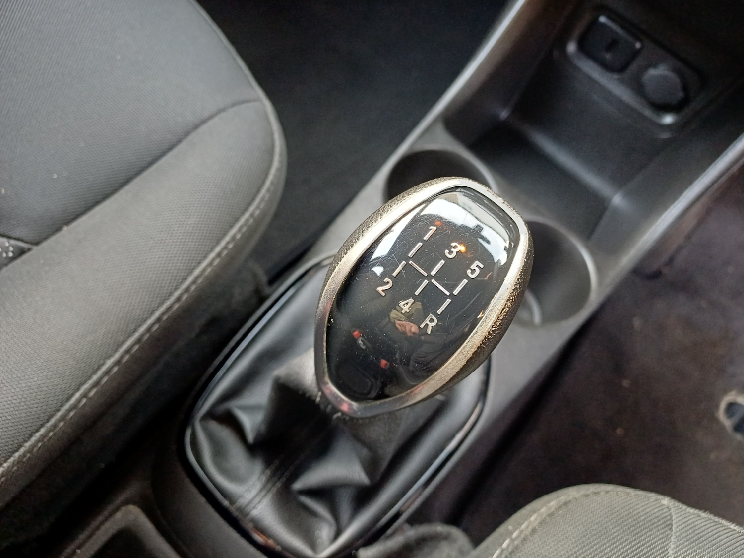 Used Vauxhall Viva 2016 for sale - 76947136: Photo 23