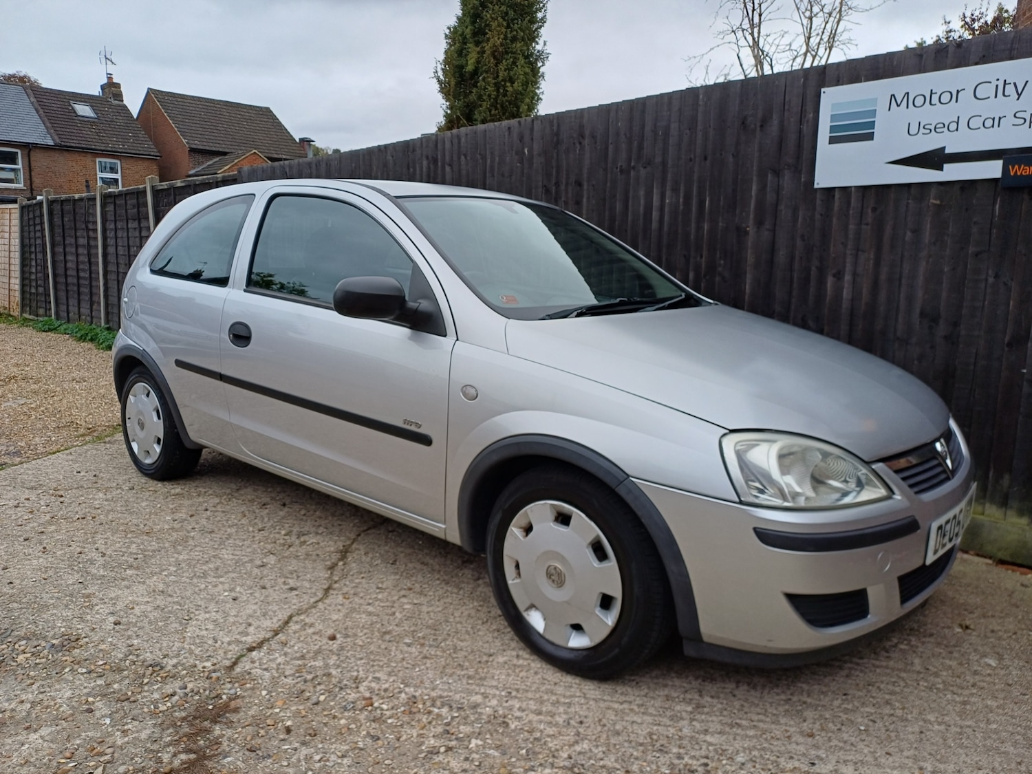 Used Vauxhall Corsa 2005 for sale - 76383280: Photo 1