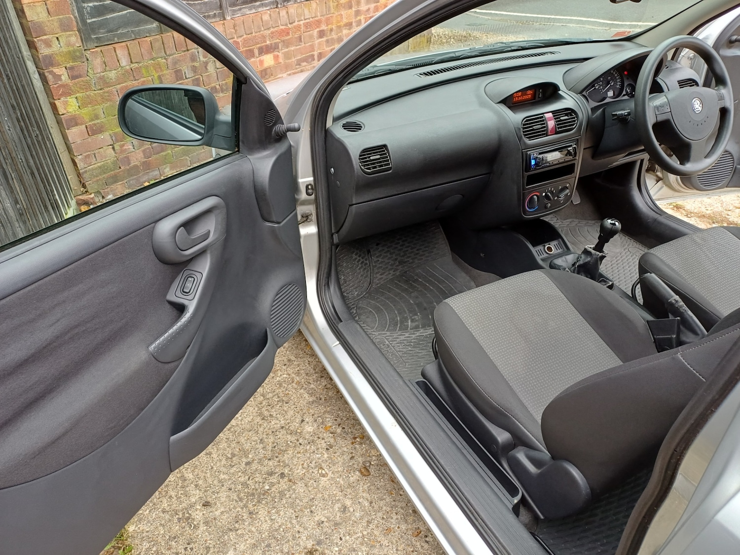 Used Vauxhall Corsa 2005 for sale - 76383280: Photo 19