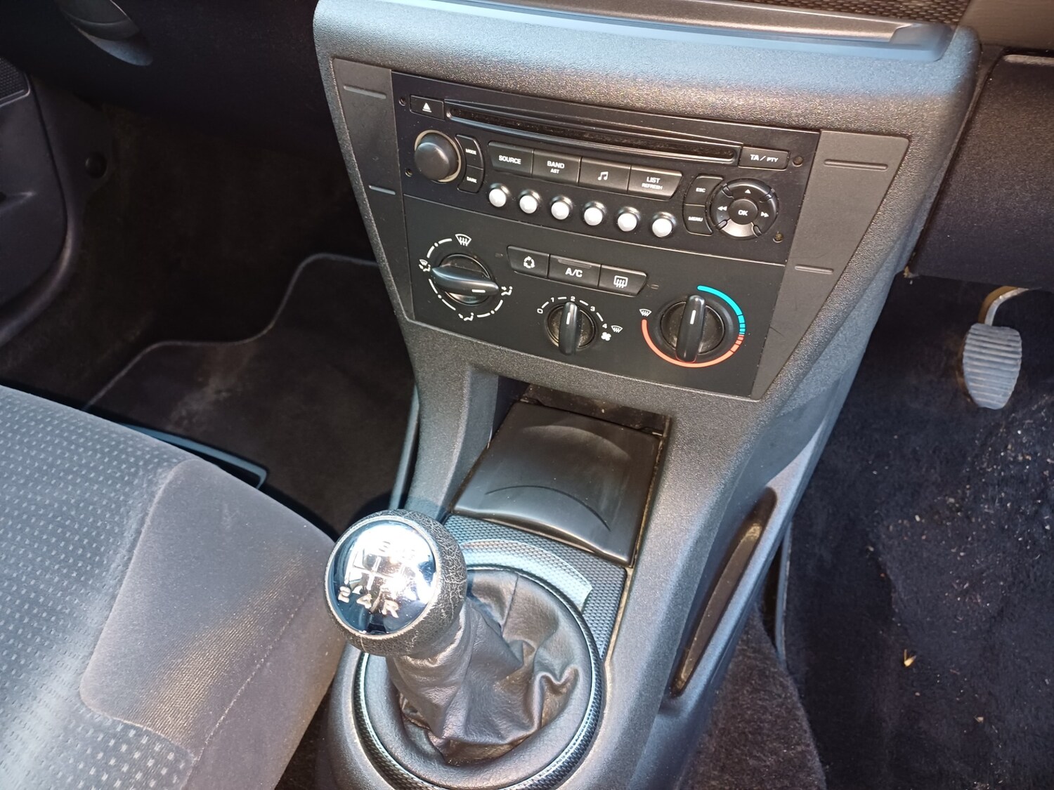 Vehicle 28