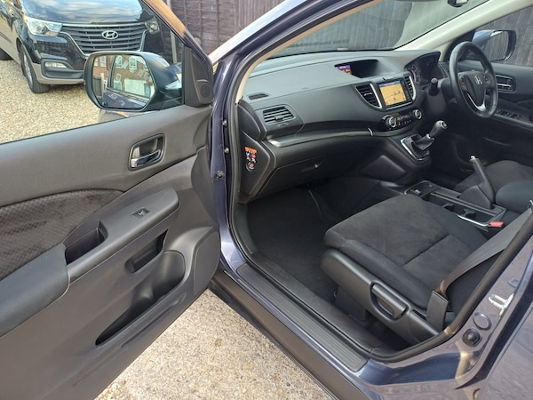 Used Honda CR-V 2018 for sale - 75396600: Photo 41