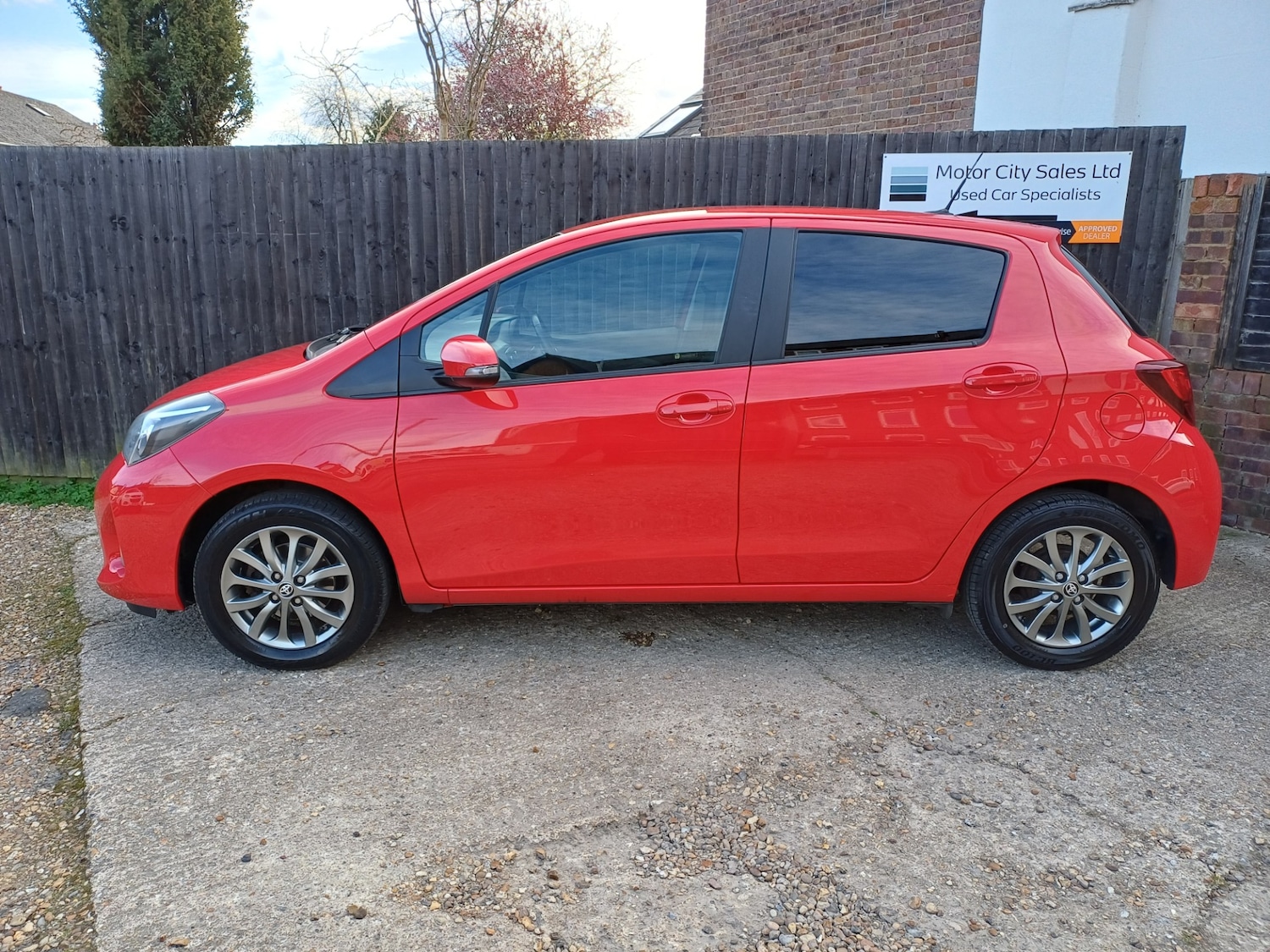 Used Toyota Yaris 2016 for sale - 78031541: Photo 11