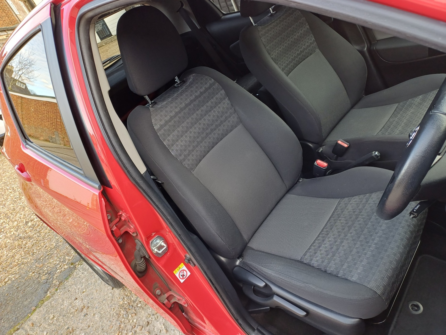 Used Toyota Yaris 2016 for sale - 78031541: Photo 15