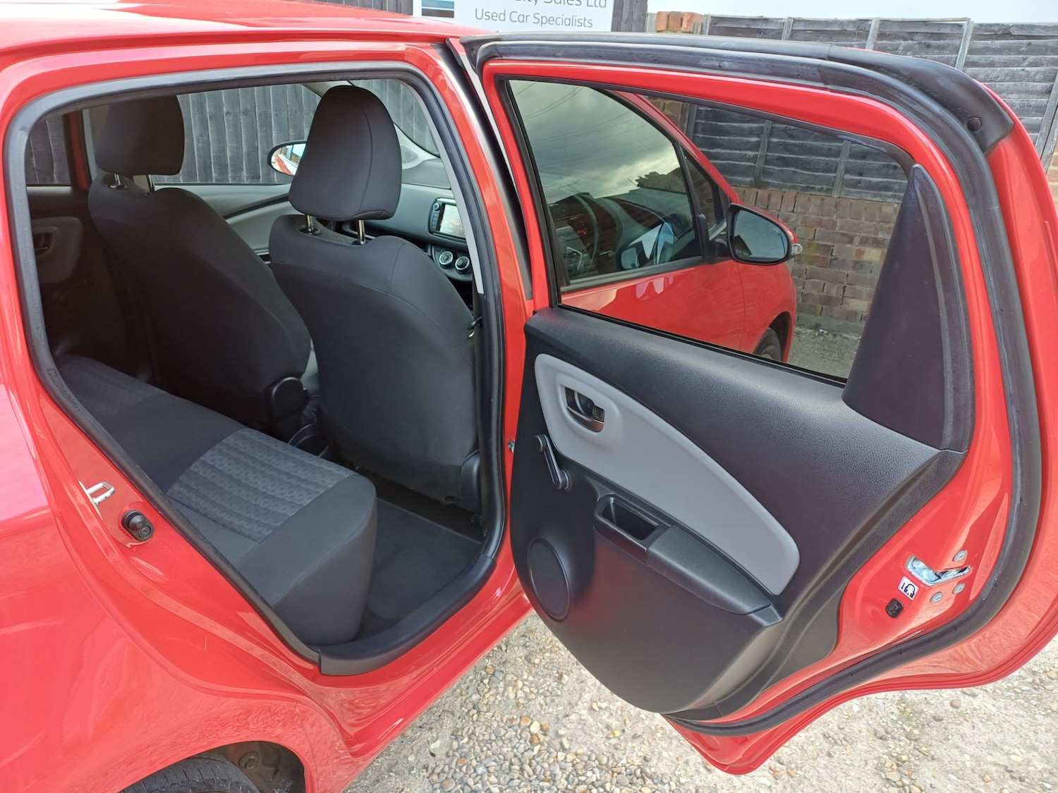 Used Toyota Yaris 2016 for sale - 78031541: Photo 26