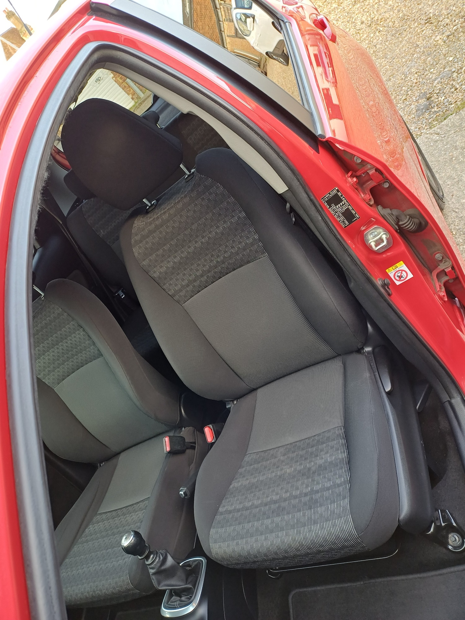 Used Toyota Yaris 2016 for sale - 78031541: Photo 32