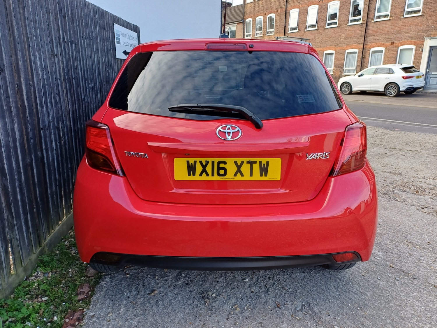 Used Toyota Yaris 2016 for sale - 78031541: Photo 4