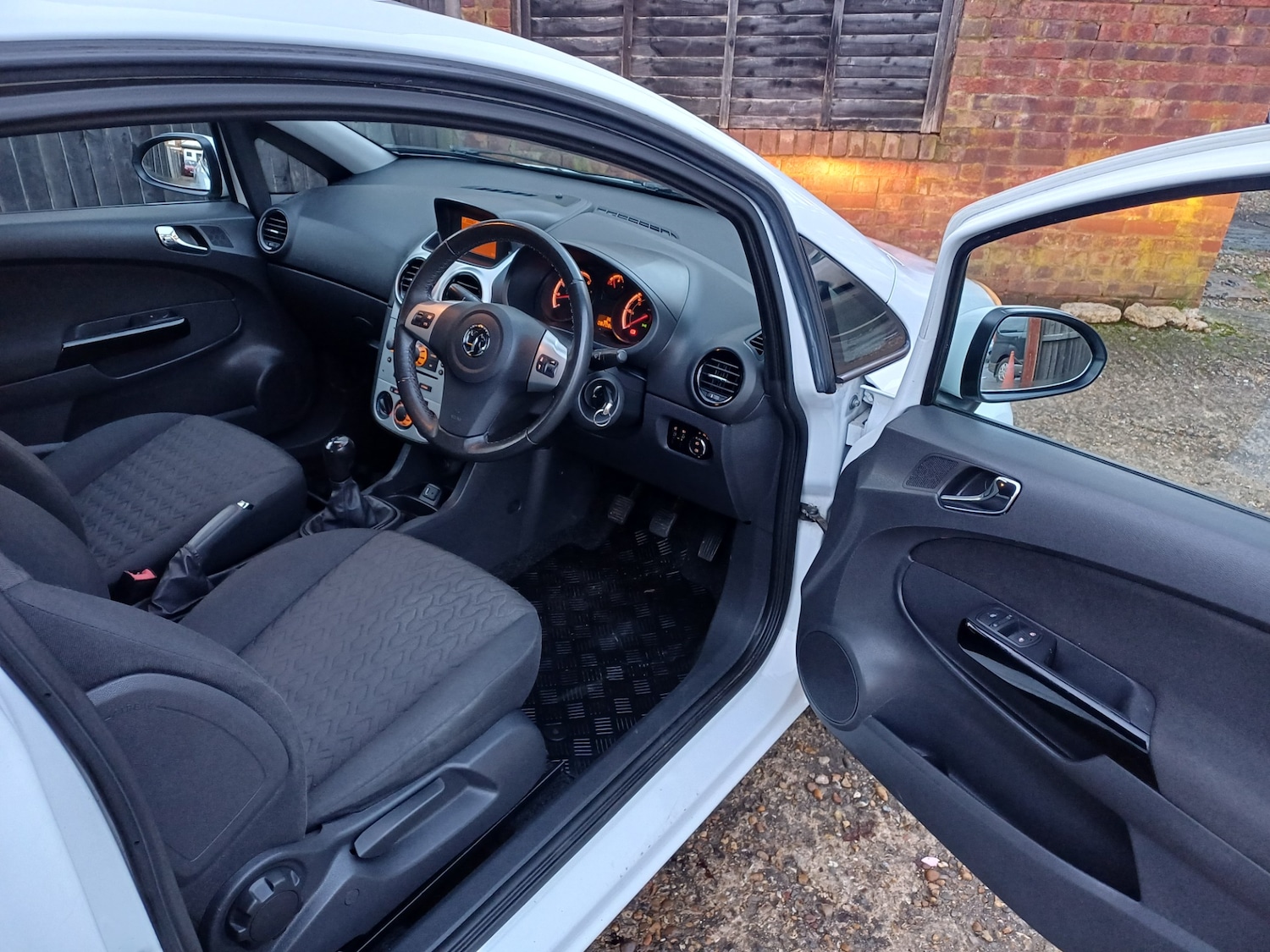 Used Vauxhall Corsa 2013 for sale - 77165757: Photo 14