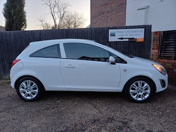 Used Vauxhall Corsa 2013 for sale - 77165757: Photo