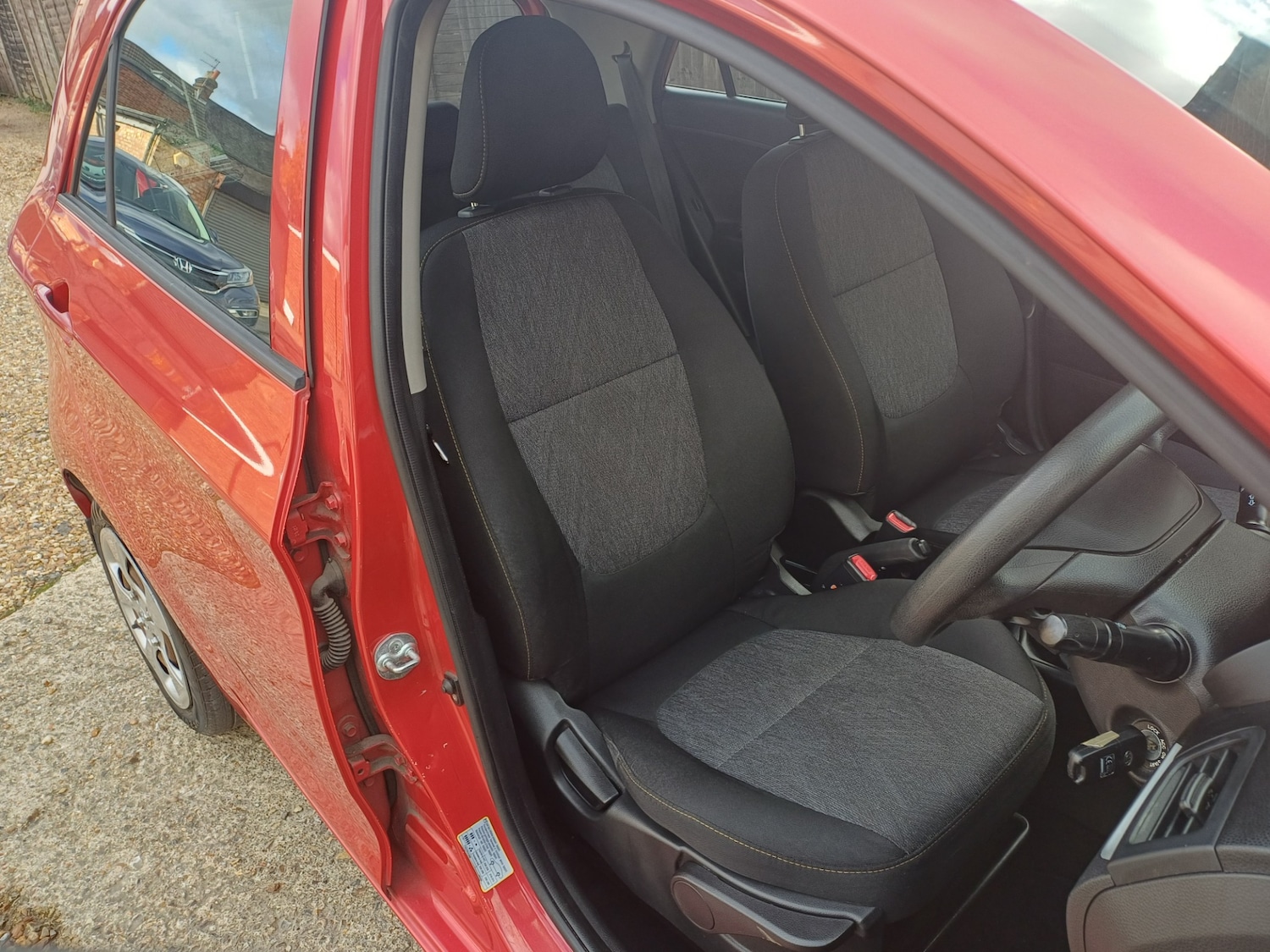 Used Kia Picanto 2014 for sale - 76384245: Photo 14