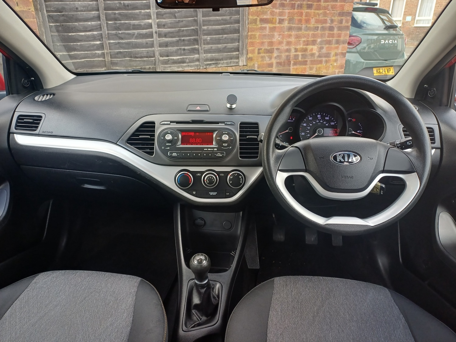 Used Kia Picanto 2014 for sale - 76384245: Photo 15