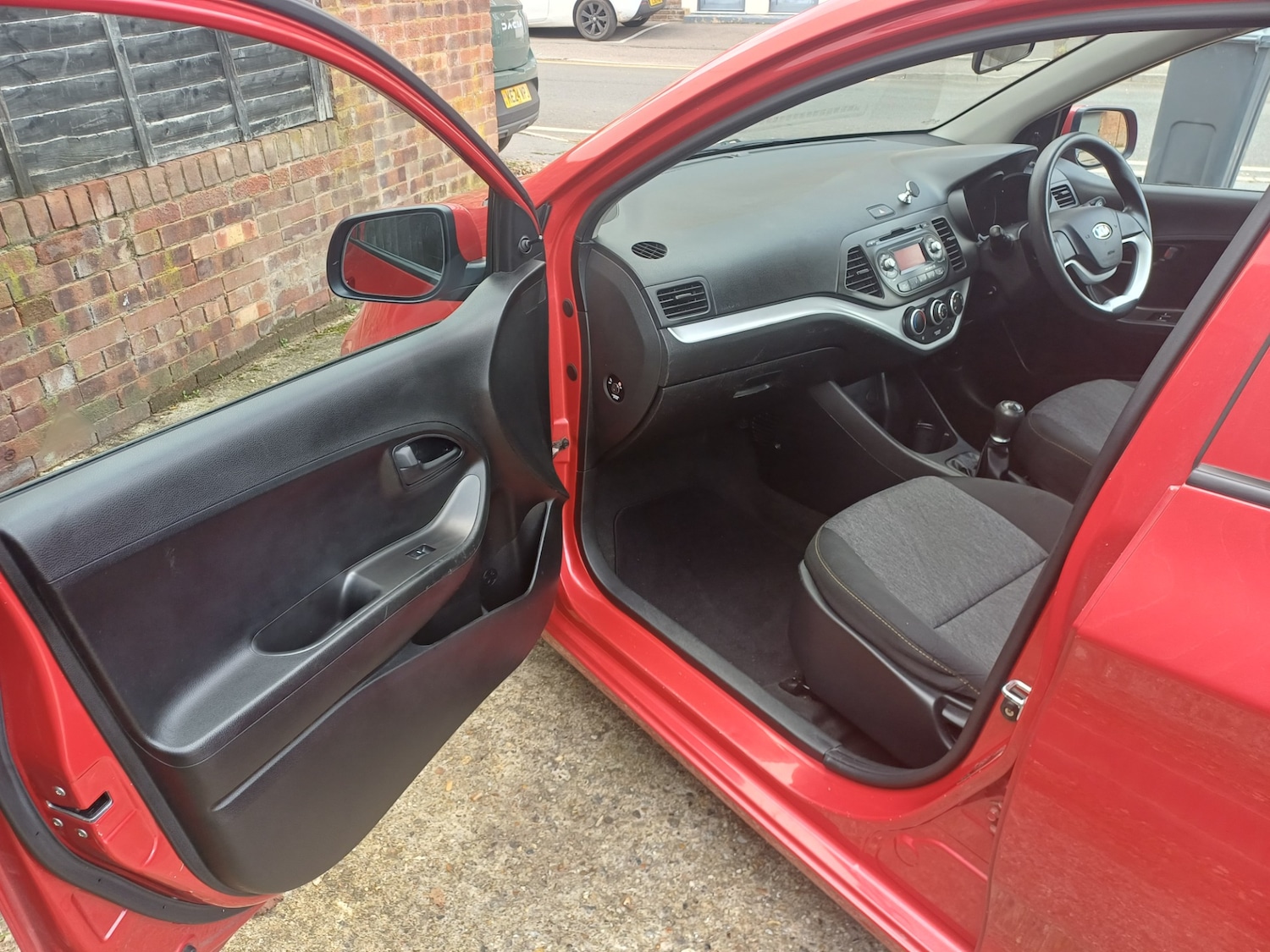 Used Kia Picanto 2014 for sale - 76384245: Photo 28