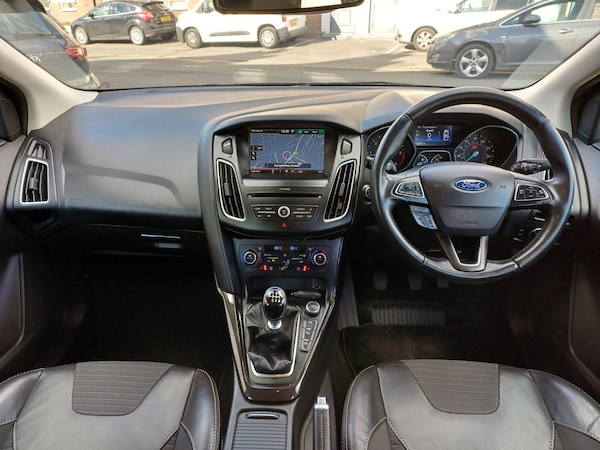Used Ford Focus 2015 for sale - 75133924: Photo 15