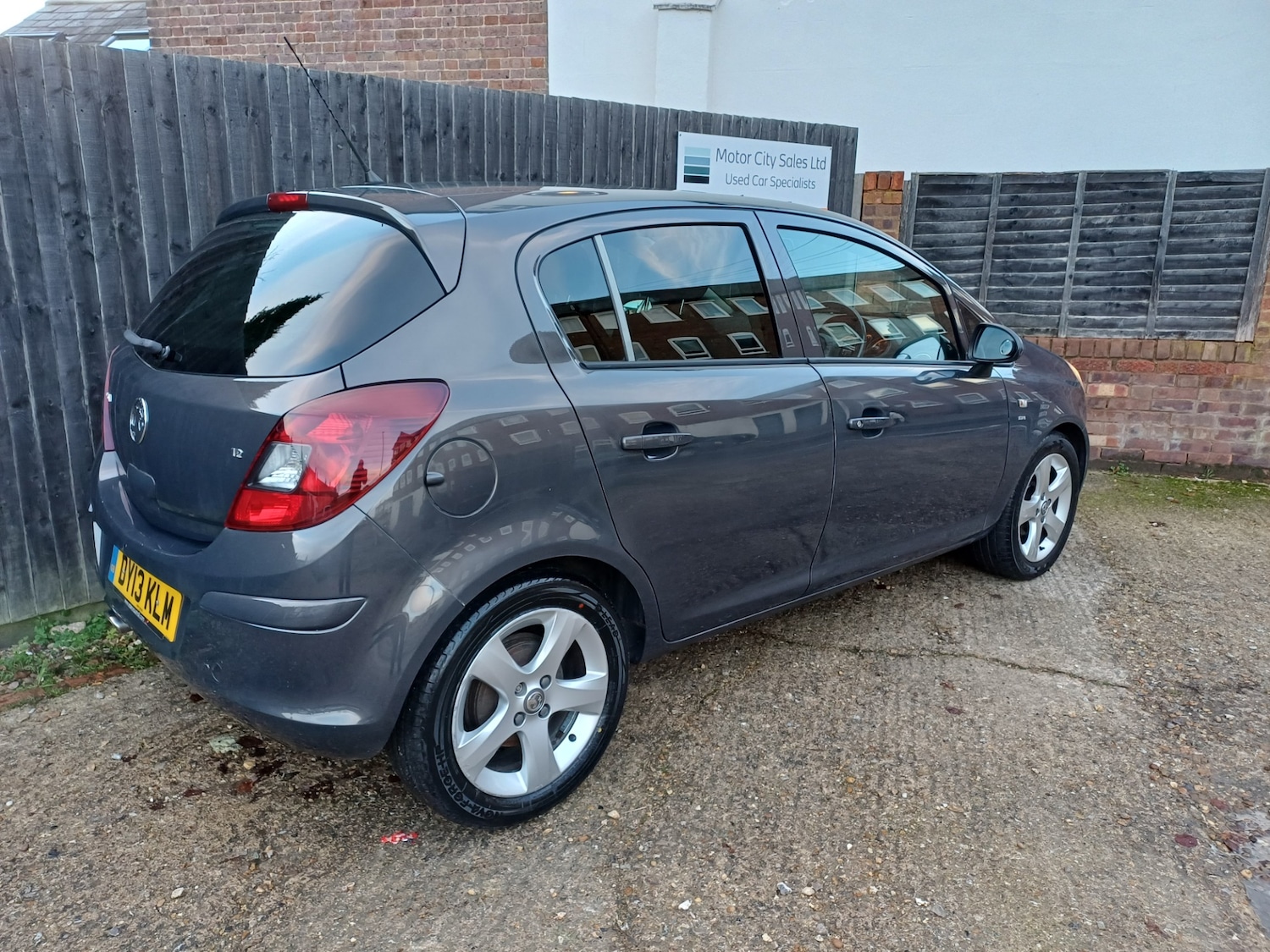Used Vauxhall Corsa 2013 for sale - 76718748: Photo 3