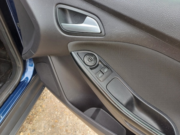 Used Ford Focus 2012 for sale - 75134326: Photo 13