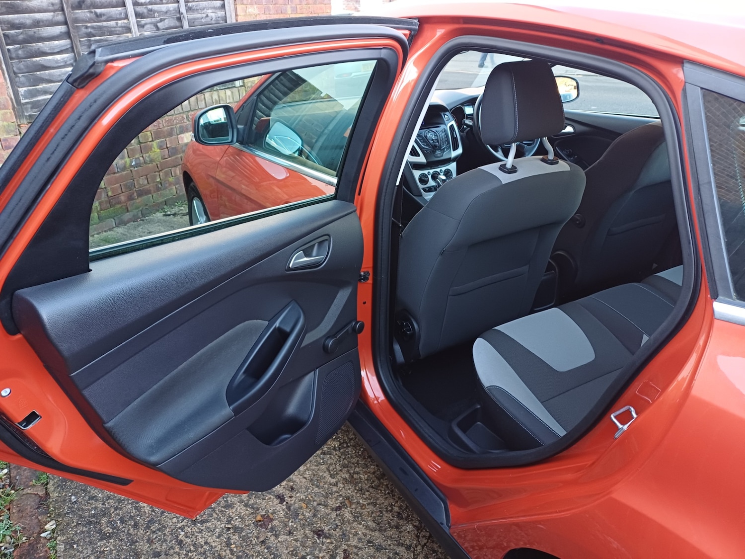 Used Ford Focus 2011 for sale - 77165577: Photo 24