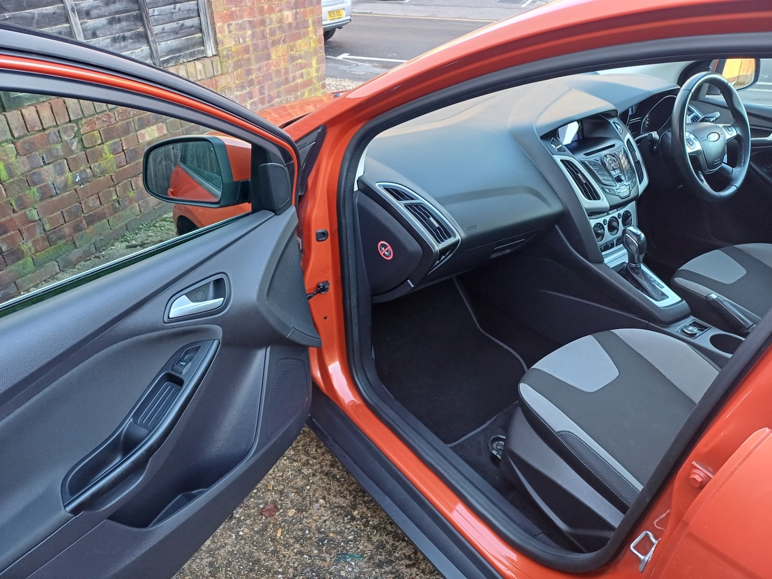 Used Ford Focus 2011 for sale - 77165577: Photo 27