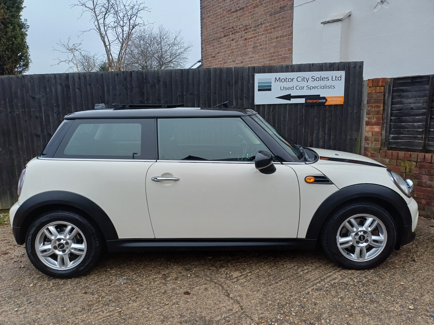 Used MINI Hatch 2012 for sale - 77198287: Photo 3