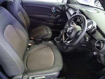 Used MINI Convertible 2017 for sale - 77642651: Photo